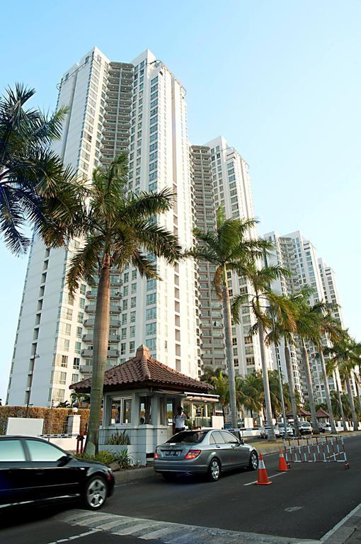 The Residences At Puri Casablanca Jakarta Exterior photo